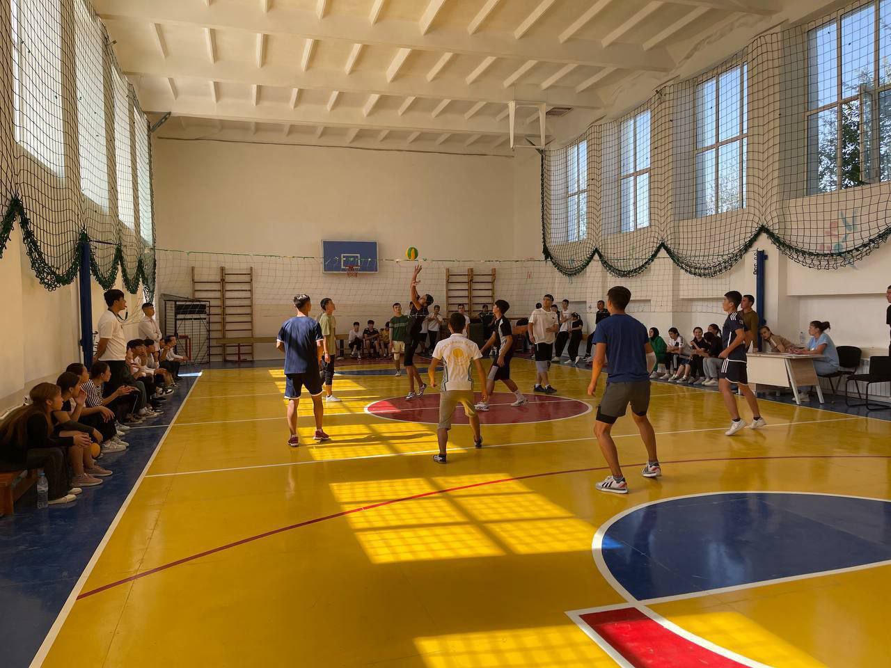 Zarafshonda shahar IIB tashabbusi bilan volleybol bo'yicha 